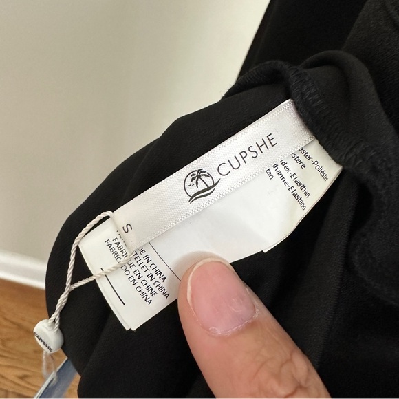 CUPSHE BLACK MINI DRESS NWT SIZE S - Picture 5 of 7